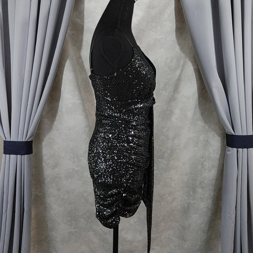 🆕NWT Ruched Sequin Bodycon Mini Dress - Picture 7 of 13